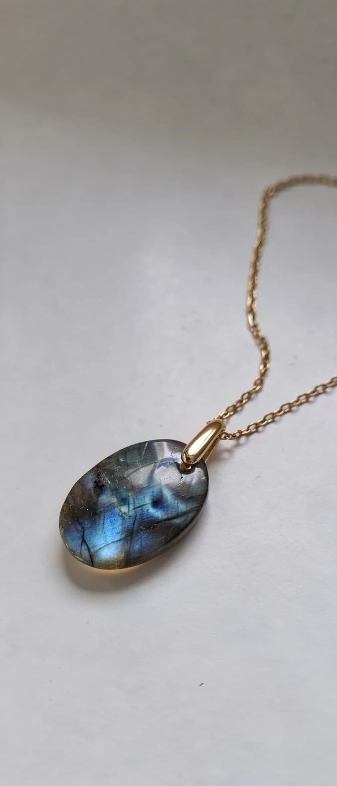 Labradorite — photo 1
